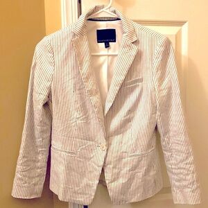 NWOT Banana Republic Women's Striped Blazer - White. Classic and timeless